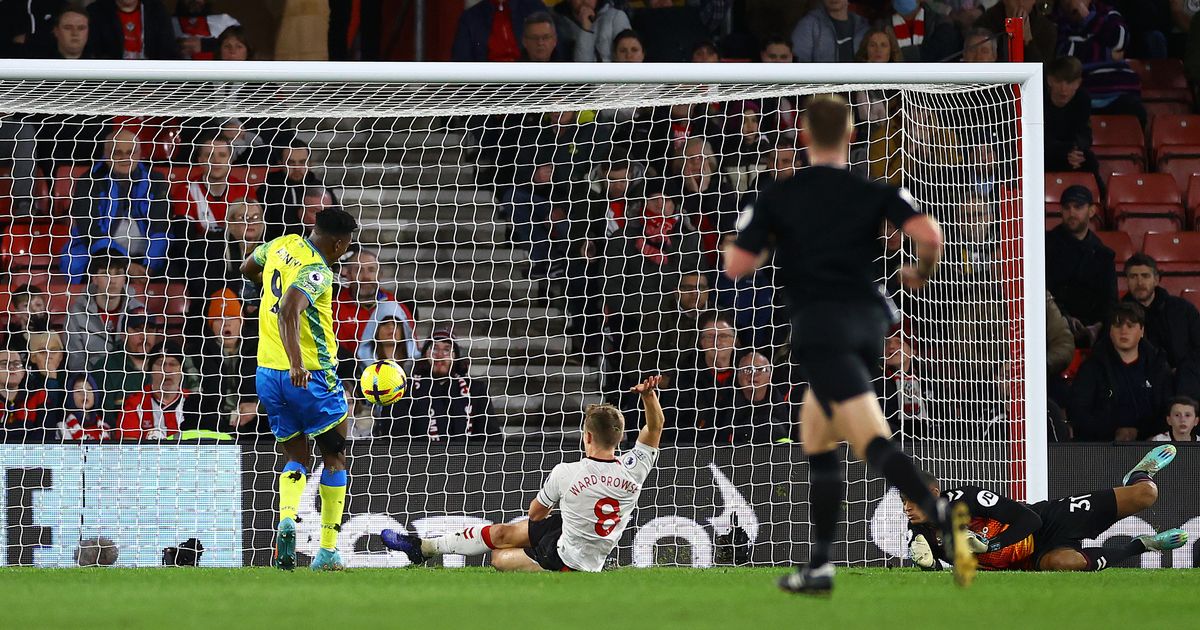 Southampton vs Nottingham (02:30 – 05/01) | Xem lại trận đấu