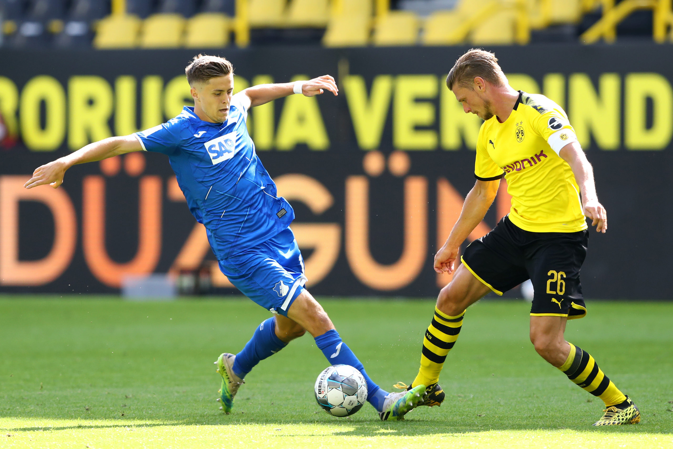 Hoffenheim vs B. Dortmund (21:30 – 25/02) | Xem lại trận đấu