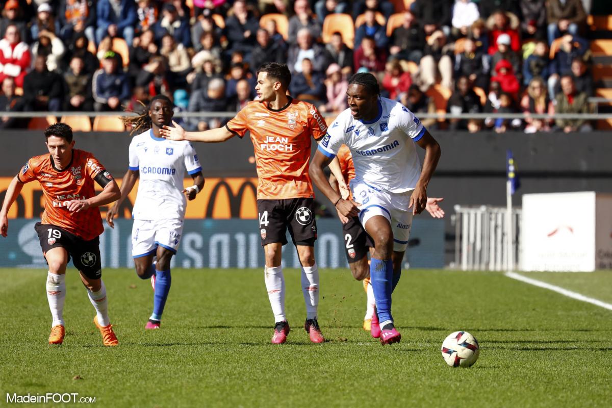 Lorient vs AJ Auxerre (19:00 – 26/02) | Xem lại trận đấu