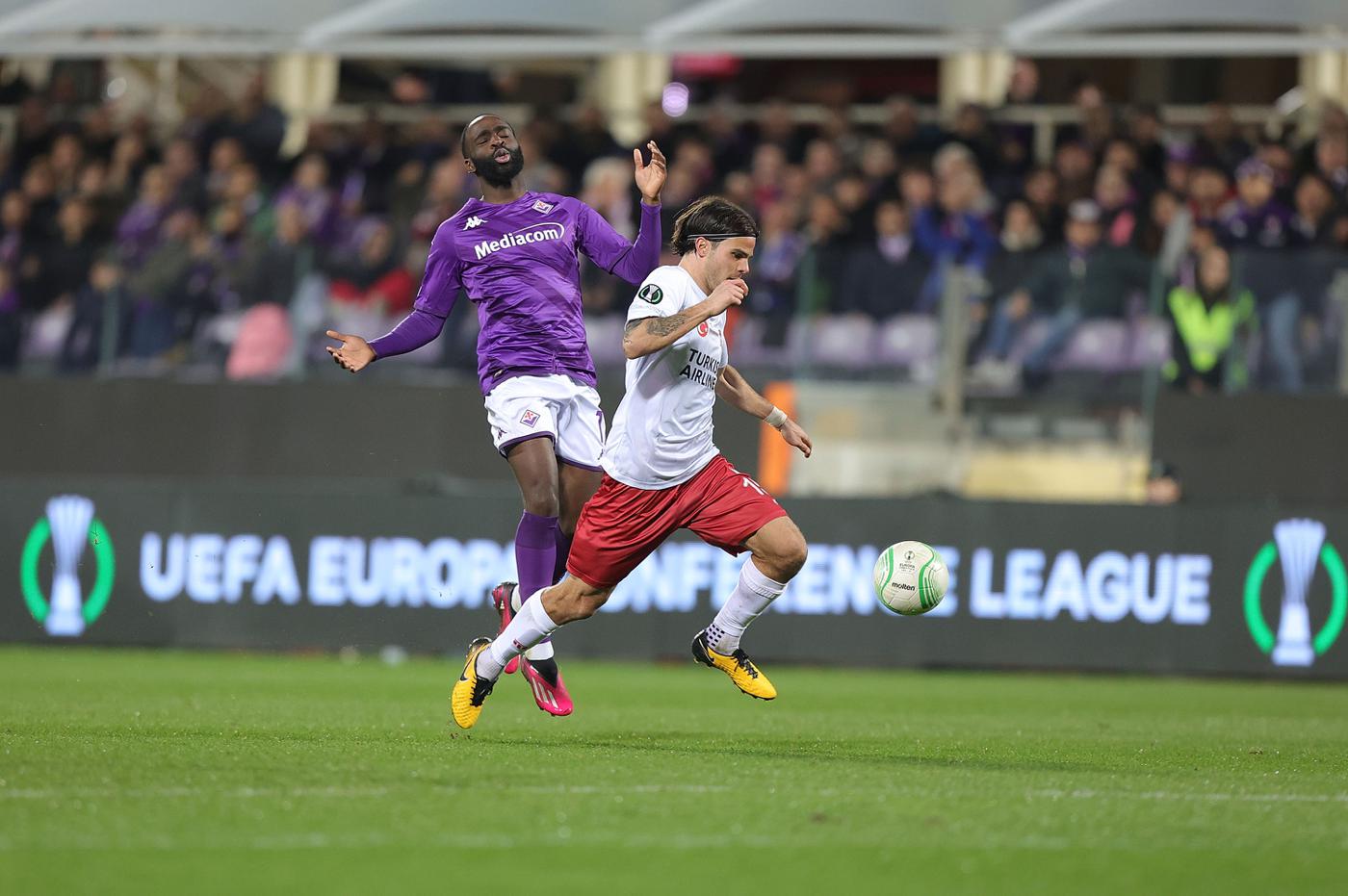 Sivasspor vs Fiorentina (00:45 – 17/03) | Xem lại trận đấu