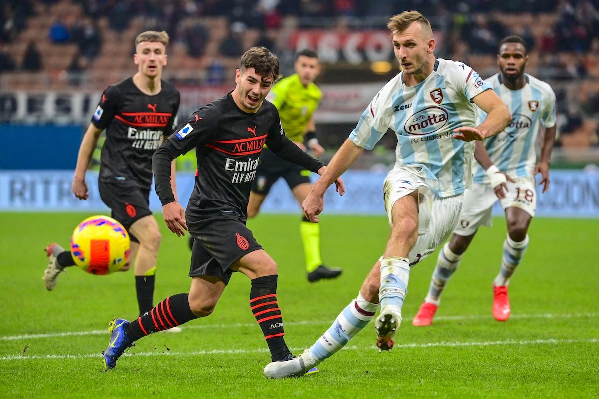 AC Milan vs Salernitana (02:45 – 14/03) | Xem lại trận đấu